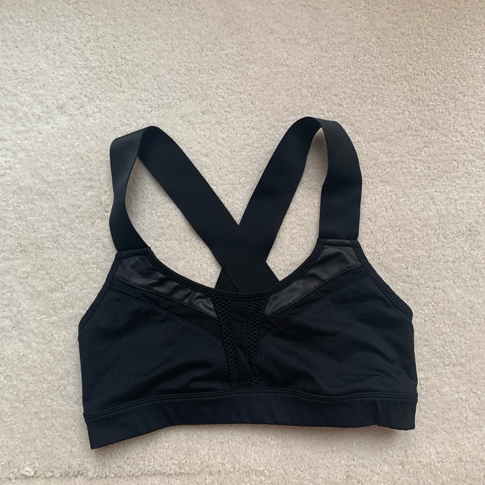 Alo sports bra